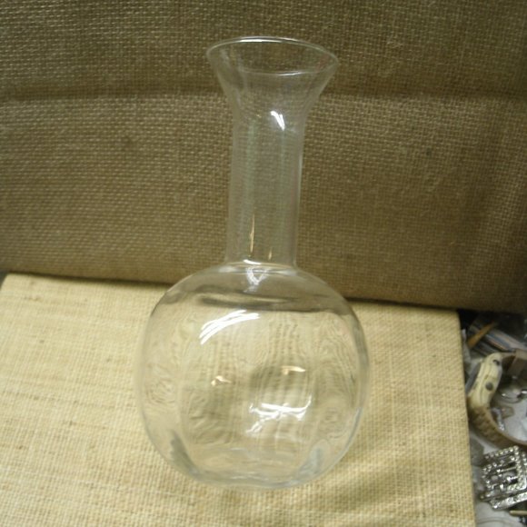 Vintage Viking Art Glass Blown Vase - Picture 12 of 16